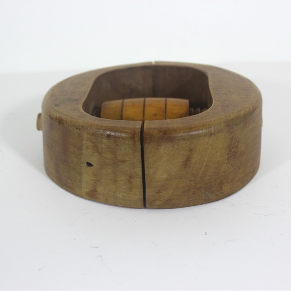 Vintage or antique wood hat stretcher mold millinery display store, wall art - Picture 9 of 10